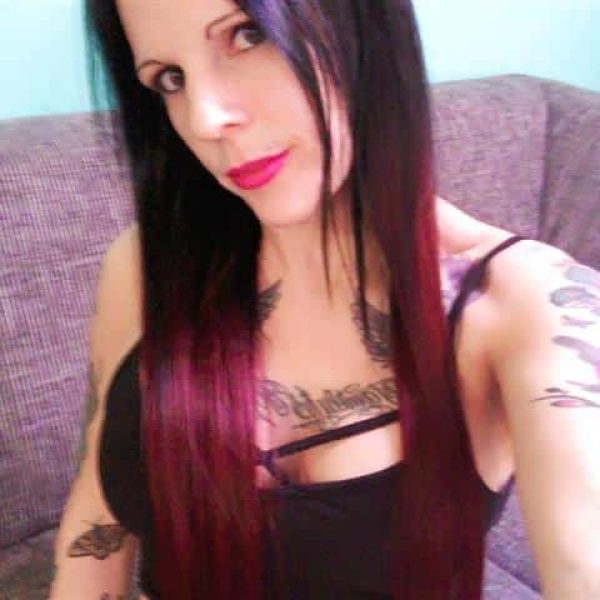 InkedKitty sucht Sextreffen in NRW