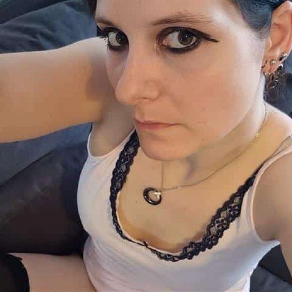 Belle sucht Sextreffen in NRW