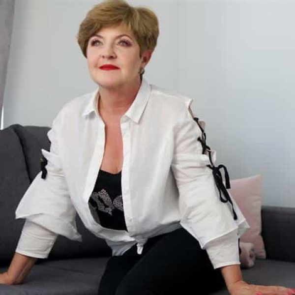 madameAnnet sucht Sextreffen in NRW