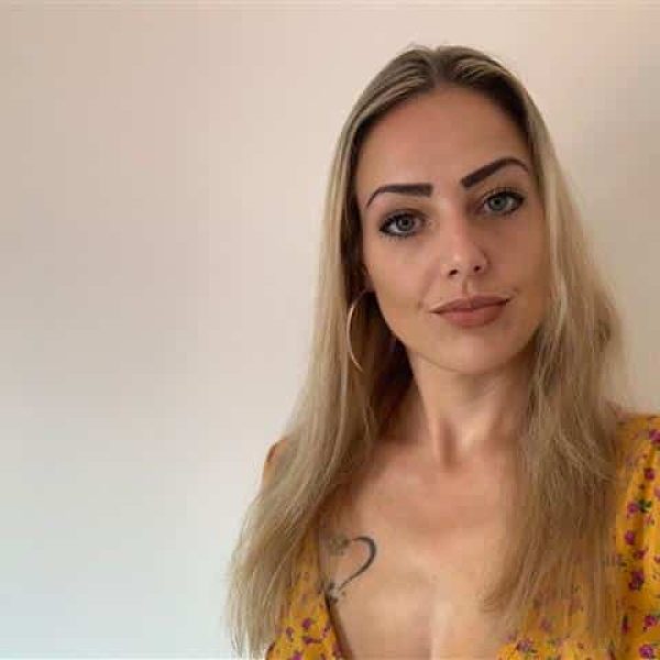 Leah-Bella sucht Sextreffen in NRW